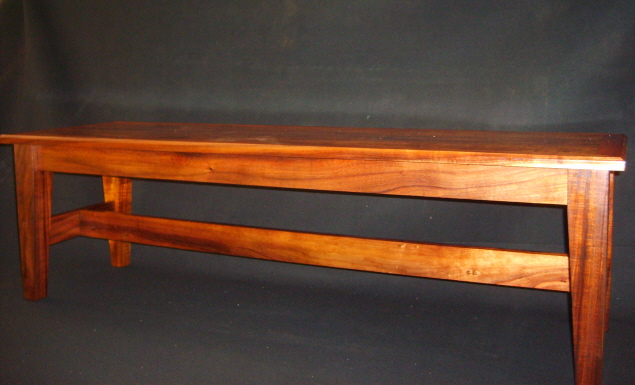 bench1.jpg